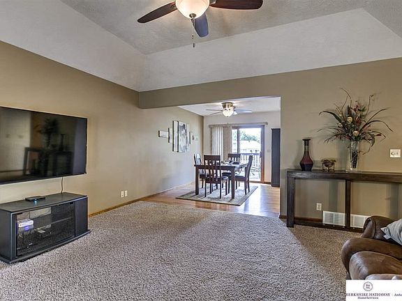 5th image of 15247 Pasadena Ave