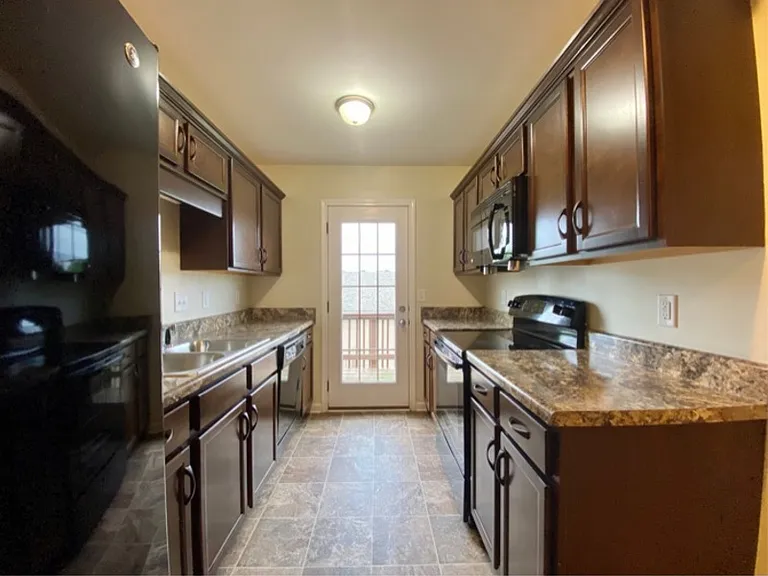 505H Havendale Ct — Photo 4