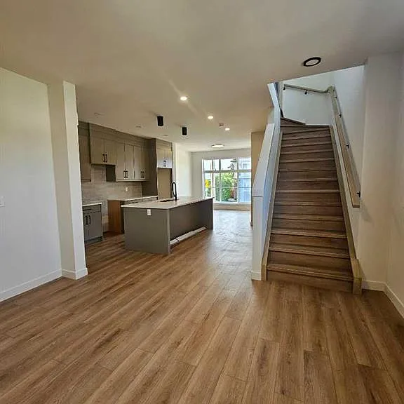 3203 14th Ave SW — Photo 9
