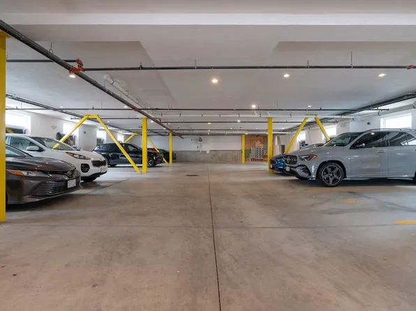 57 L St #H, Boston, MA 02127