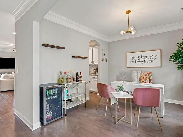 222 Walden Village Ln — Photo 2