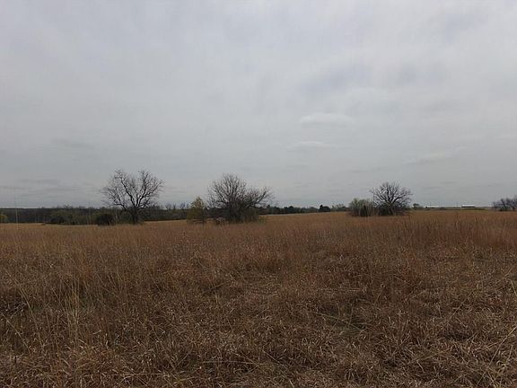 3rd image of 3090 N Rd