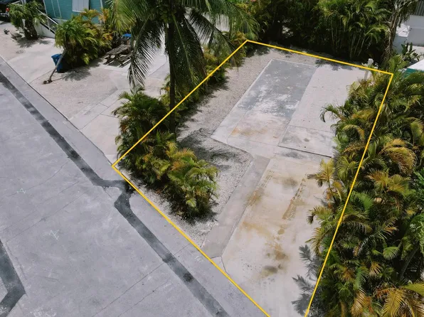 701 Spanish Main Dr #147, Cudjoe Key, FL 33042
