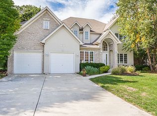 766 Feather Sound Dr, Bolingbrook, IL 60440