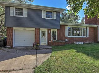 1225 Schilling Dr, Schererville, IN 46375