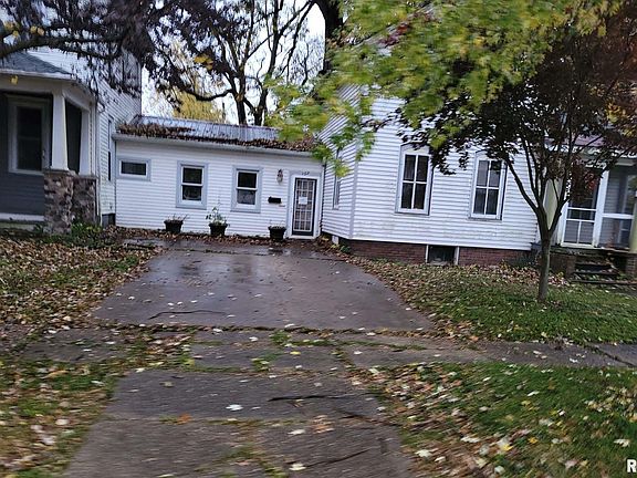 2nd image of 107 Lasalle St