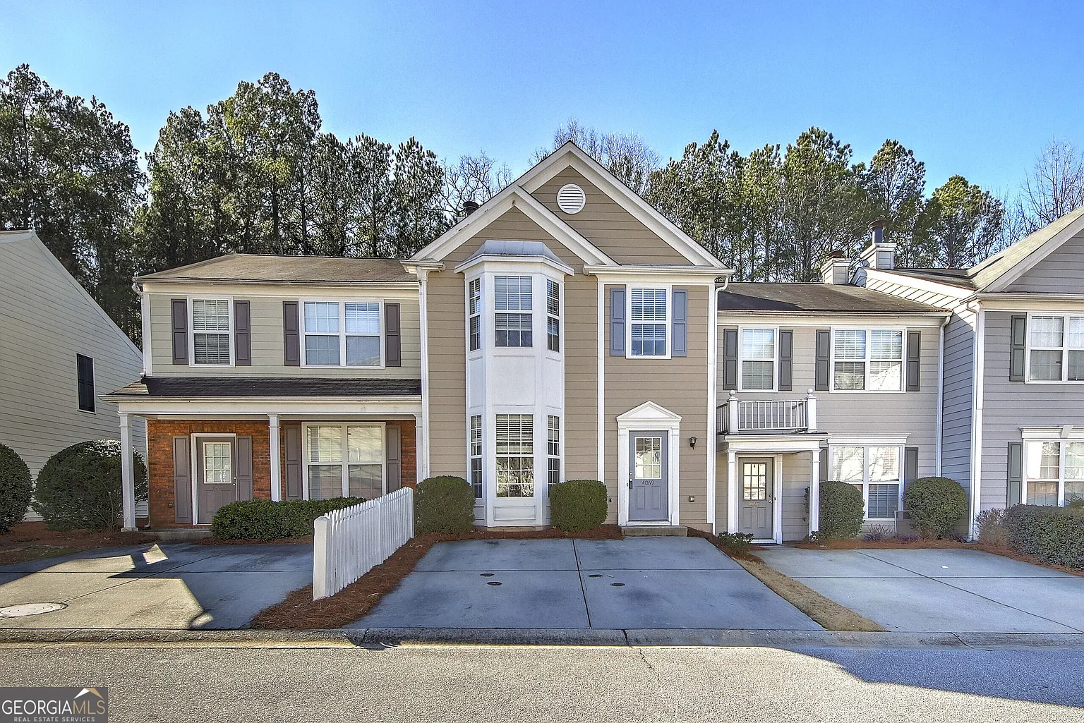 4069 Howell Park Rd photo 1