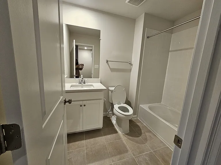27 Anthem St — Photo 29