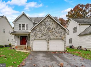 70 Canal View Dr, Lawrence Township, NJ 08648