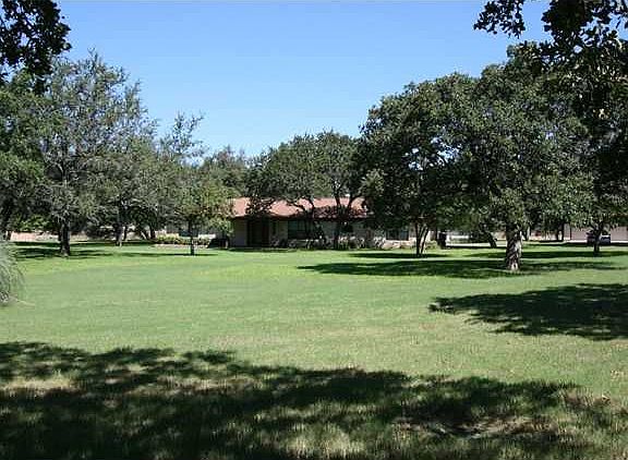 2nd image of 512 Ancient Oaks Dr