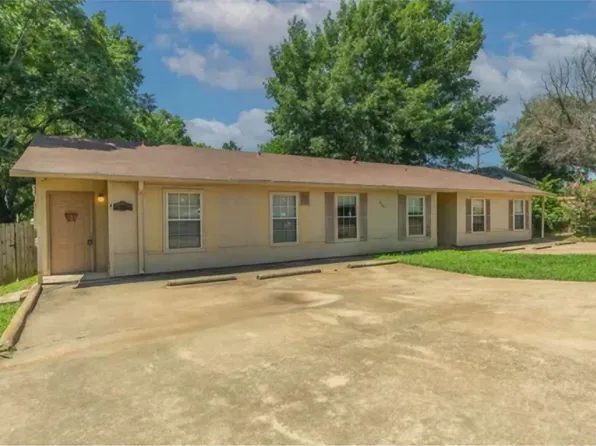 705 North St #A, Weatherford, TX 76086