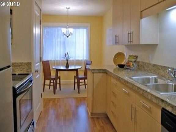 2nd image of 7835 SE 92nd Ave 27 #27