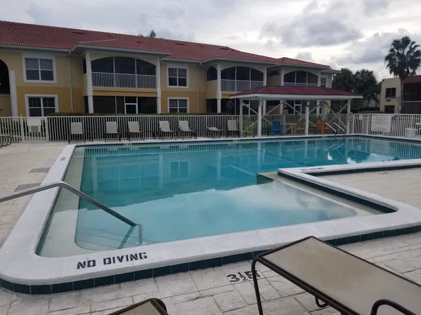 12505 McGregor Blvd, Fort Myers, FL