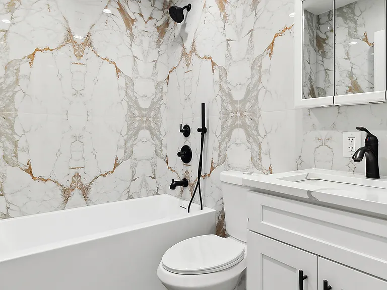 513 Chauncey St #5 — Photo 4