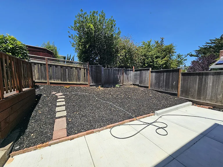 3152 Huntington Ct — Photo 14