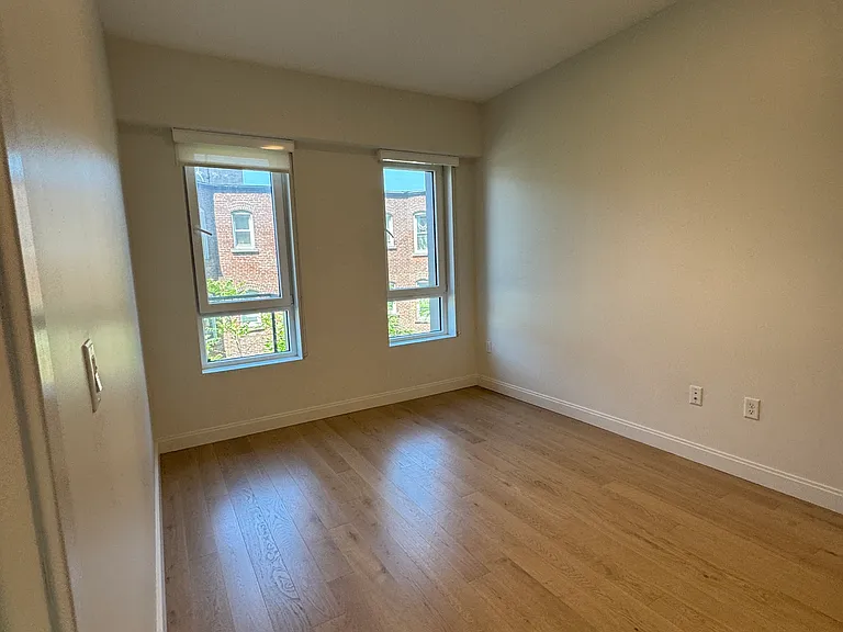 57 Brighton Ave — Photo 10