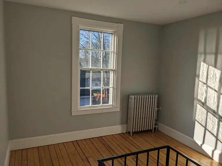 81 Cottage St #1-R — Photo 10