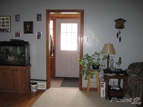 209W13thEntryWay