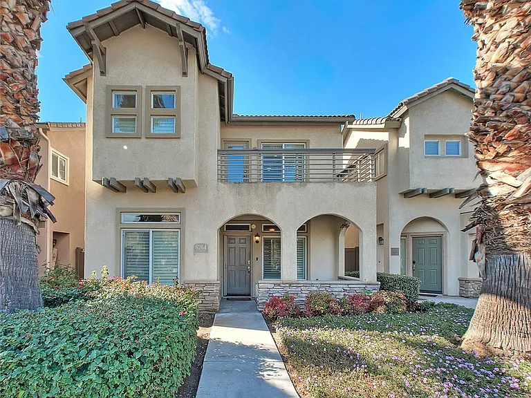 6264 Manzanita Way — Photo 1