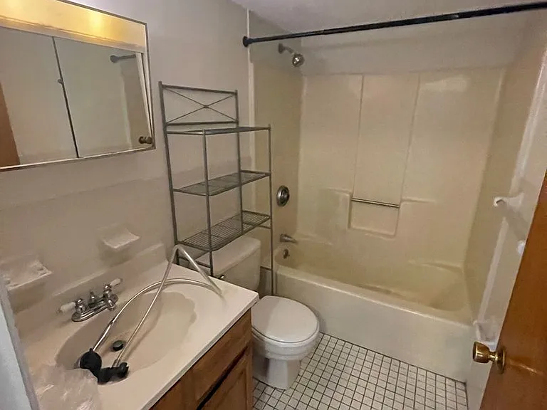 85 Gardner St #3 — Photo 5