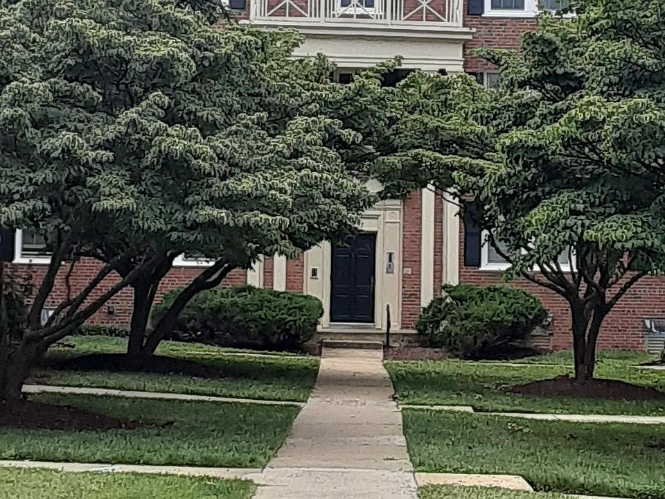 2nd image of 3821 W St SE