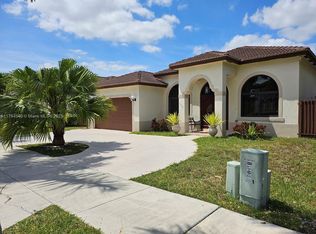 14761 SW 32nd Ln, Miami, FL 33185