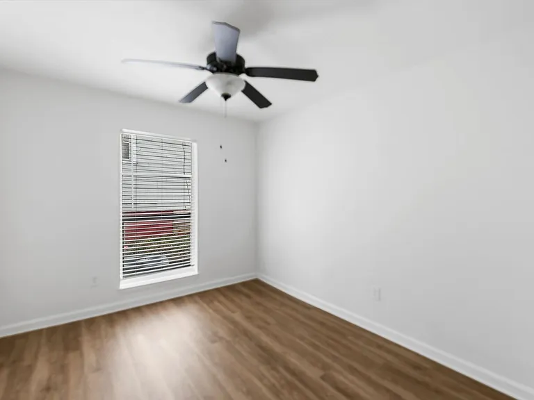 Glen Iris Place — Photo 41