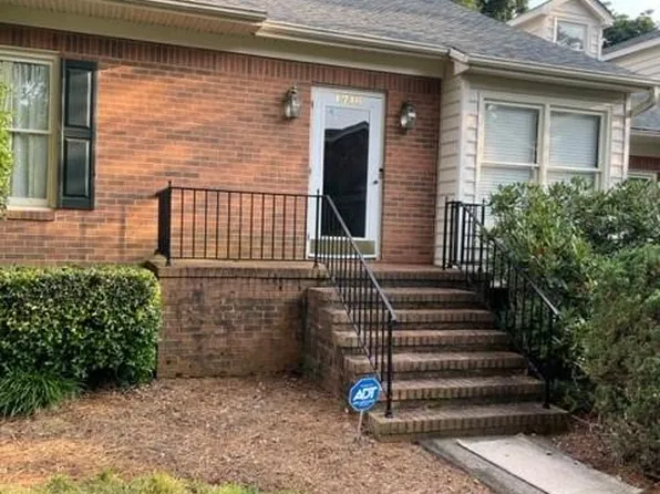 1716 Polo Oaks Ct, Winston Salem, NC 27106