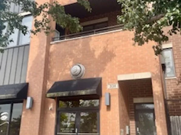 2128 W Van Buren St APT 2, Chicago, IL 60612