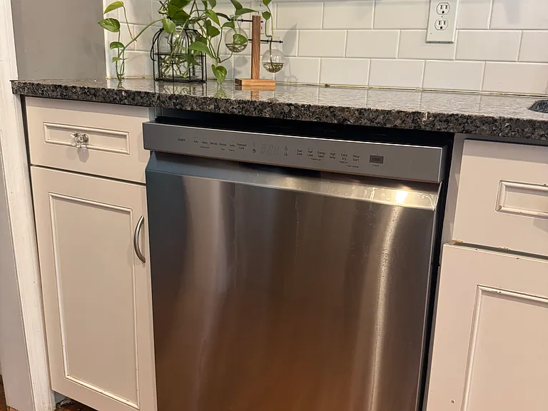 2109 Blue Ridge Blvd — Photo 9