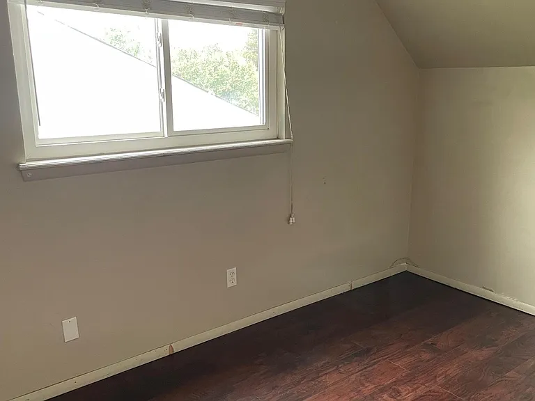 640 Reynolds Rd — Photo 9