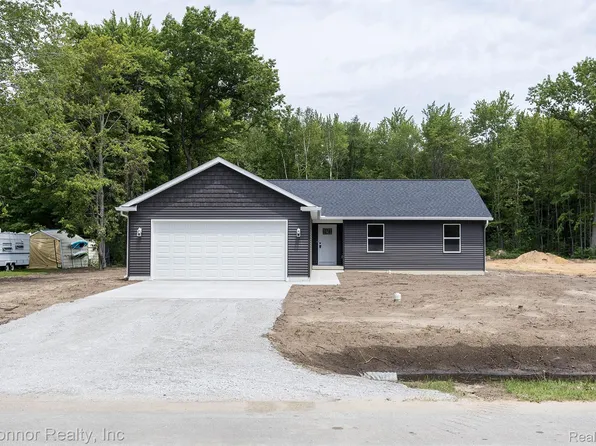3834 Knapp Ave, Pt Huron, MI 48060