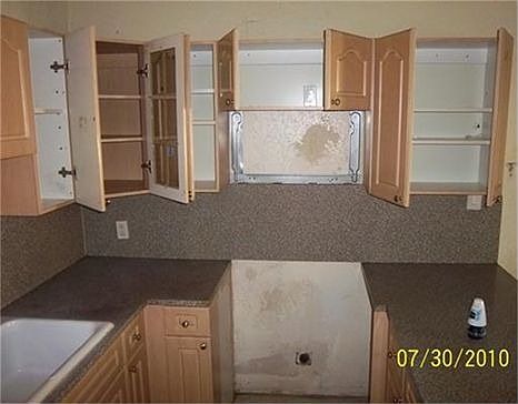 4th image of 905 NW 120th St