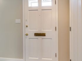 The Trevian Townhomes (Park)