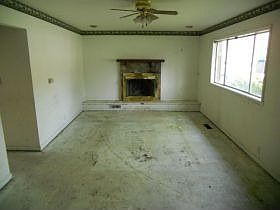 2nd image of 6809 Carlsen Ave