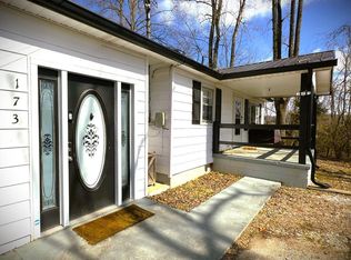 173 School Mountain Rd, Livingston, TN 38570