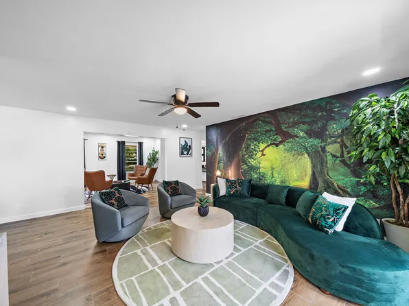 11018 Endicott Ln, Houston, TX 77035