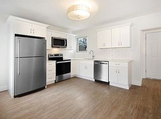 238 Commonwealth Ave APT 4, Concord, MA 01742