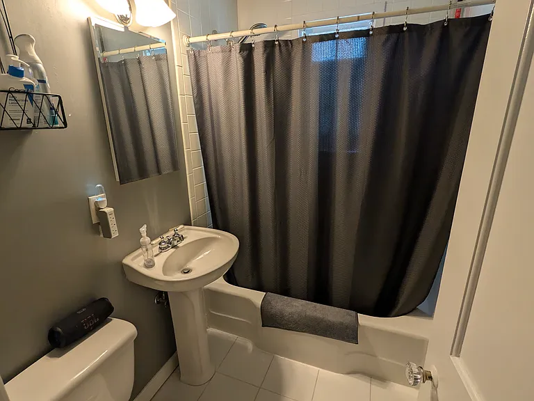 1219 Locust St — Photo 11