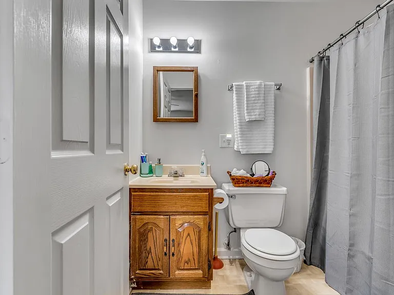 19 Limox Ln #B — Photo 18