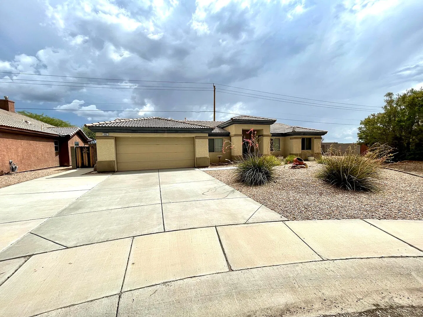 Beautiful 3 Bedroom Home in Cul de Sac! — Photo 2