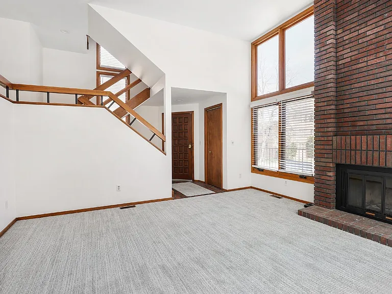 932 E Ellsworth Ave #A — Photo 7