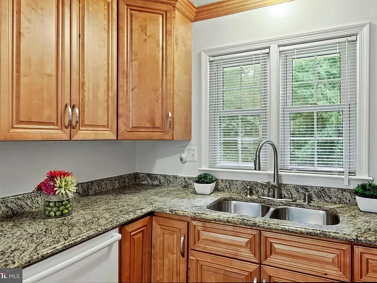 14908 Claude Ln — Photo 10