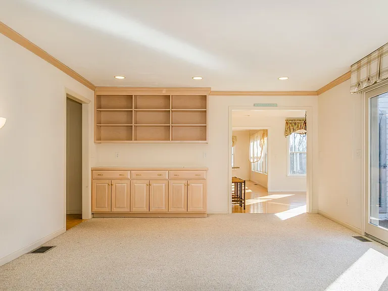 9 Reservoir Rdg — Photo 10