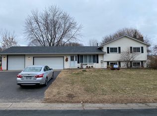 12420 Sandy Point Rd, Eden Prairie, MN 55347