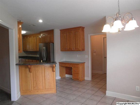 5th image of 2705 Arbor Oak Dr SE