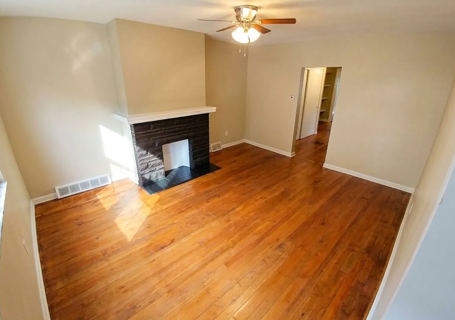 Student Housing - South Side — Photo 4