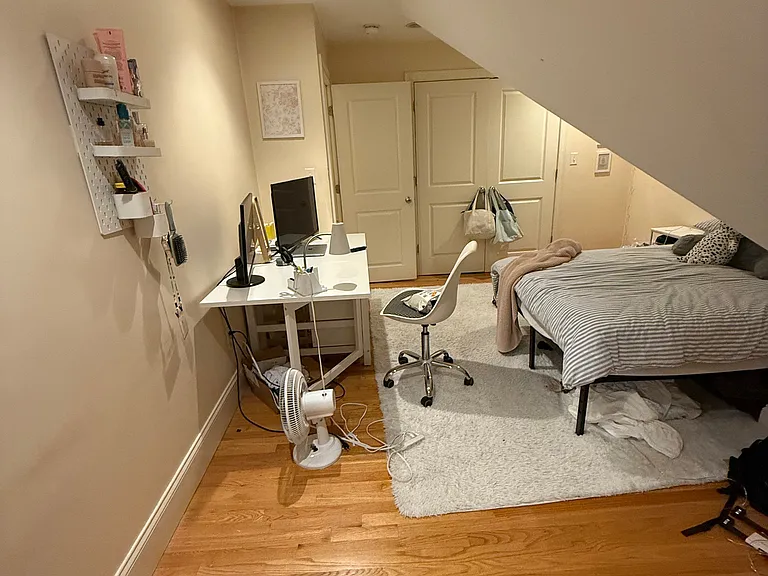 25 Lothrop St #2L — Photo 12