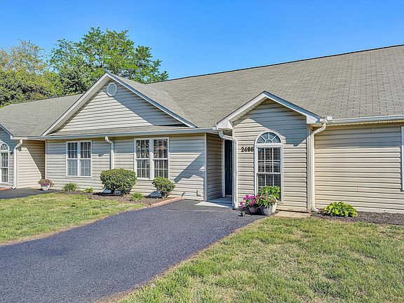 5th image of 2480 Tuckawana Cir NW #2480