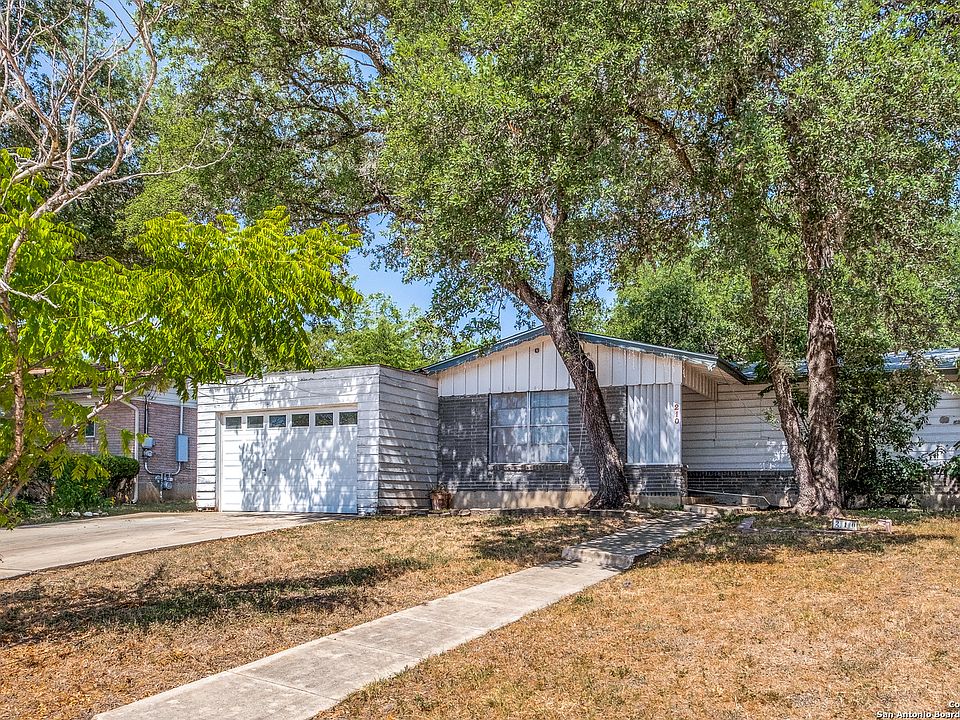 1st image of 210 Stardust Dr